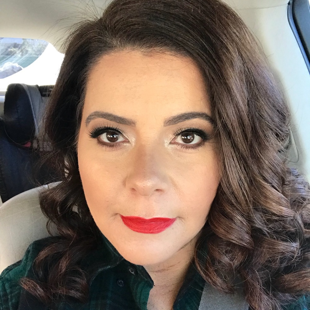 Meet your Posher, Lana